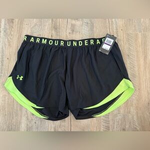 NWT! Under Armour Women's Black and Neon Green Athletic Shorts